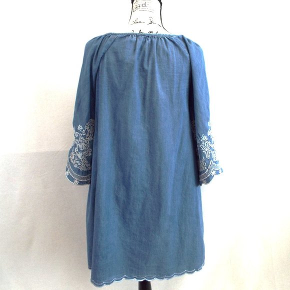 Chic Connection Boho Blue Chambray Long Bell Sleeve Embroidered Dress Size Small - Picture 4 of 9